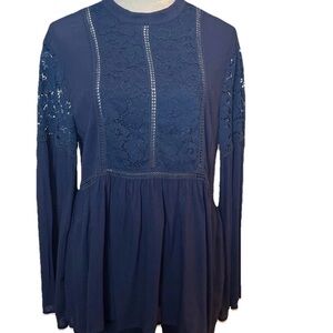 Ariat Nita Women’s Blouse Bell Sleeves Keyhole Neck Whimsigoth Navy Large New